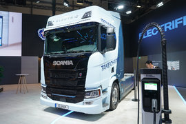 斯堪尼亞R系列電動(dòng)牽引車(chē)