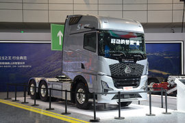 重汽汕德卡全新一代牽引車(chē)