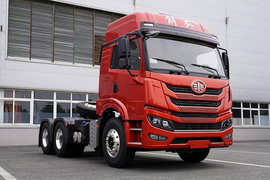 青島解放悍V牽引車