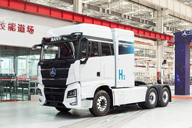三一重卡江山氫燃料電動(dòng)牽引車