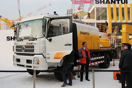 山推東風(fēng)商用底盤泵車