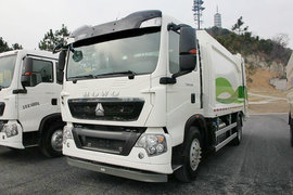青島重工(青專牌)重汽豪沃(HOWO)底盤垃圾車