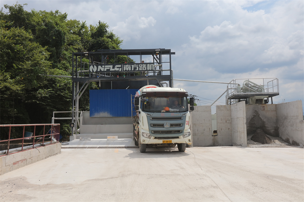 南方路機(jī) 配件